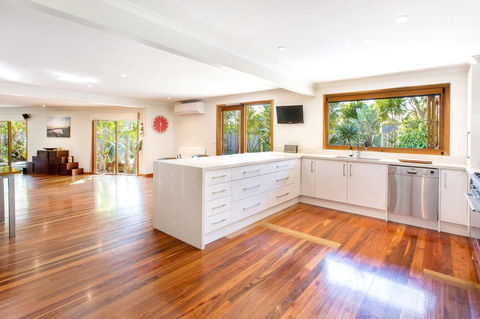 POINT LEO BEACH HOUSE - POINT LEO - Accommodation Perth 2