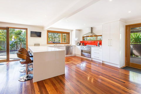 POINT LEO BEACH HOUSE - POINT LEO - Accommodation Perth 1