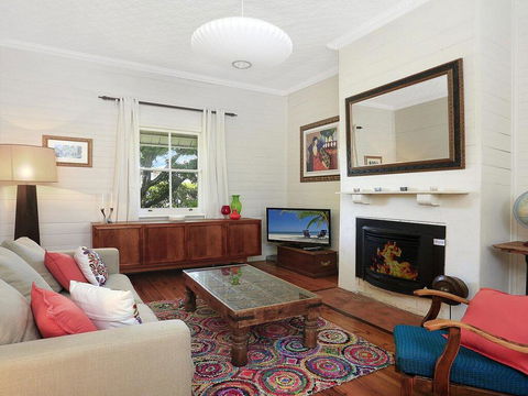 Poppy Cottage-delightful Pet Friendly Weatherboard - Perth Resorts 2