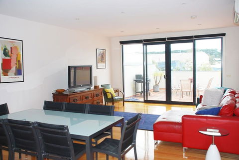 POSITION PERFECT CENTRAL INVERLOCH - Accommodation Perth 0
