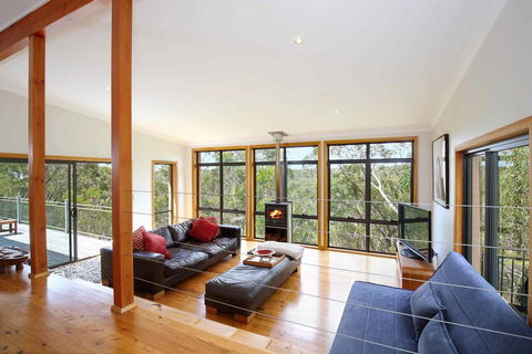 Postcards From The Edge - Accommodation Perth 1