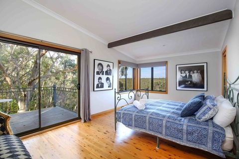 Postcards From The Edge - Accommodation Perth 3