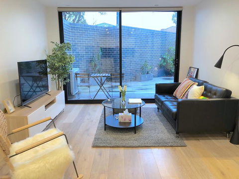 Pride Bentleigh Apartment With Private Garden - Perth Resorts 0