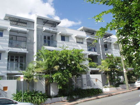 Private Room In The Valley - Accommodation Perth 1