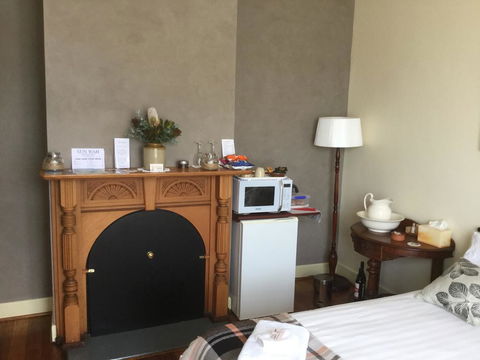 Pump Jack B&B - Accommodation Perth 3