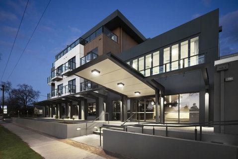 Quality Hotel Lakeside - Perth Resorts 0