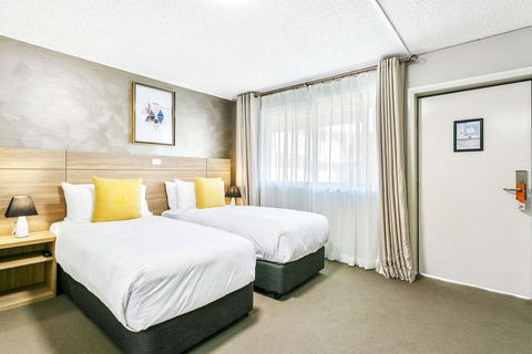 Quality Inn Sunshine Haberfield - Accommodation Perth 3