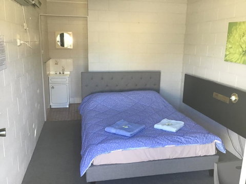 Rankins Springs Motel - Accommodation Perth 2