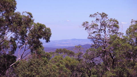 Ravensbourne Escape - Cedar Lodge - Accommodation Perth 0