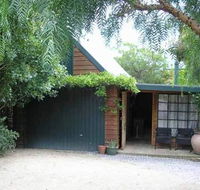 Red Brier Cottage Accommodation - Perth Resorts