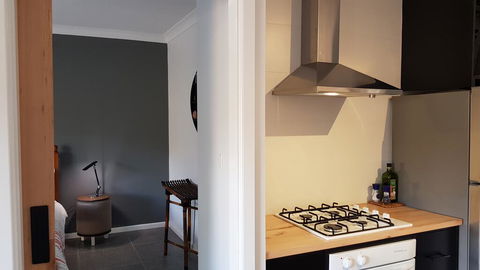 Red Ochre - Large 1BR With Private Courtyard - Perth Resorts 3