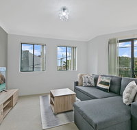 REDFERN 3 BEDROOM APARTMENT FREE PARKING WALK TO CENTRAL STATION NRE187 - Accommodation Perth