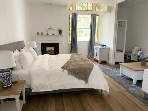 REED HOUSE At Maleny-The White Pavilion - Perth Resorts 2