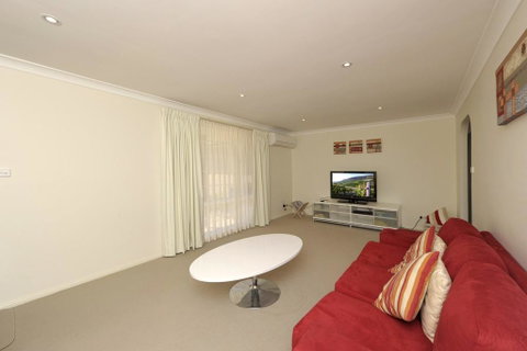 Reef Close, 1/2 - Accommodation Perth 3