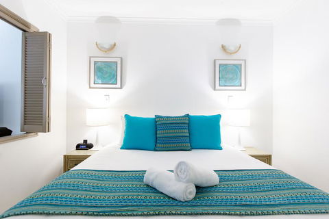 REGAL 32 APARTMENT - SPA BATH - Macrossan St - Perth Resorts 1