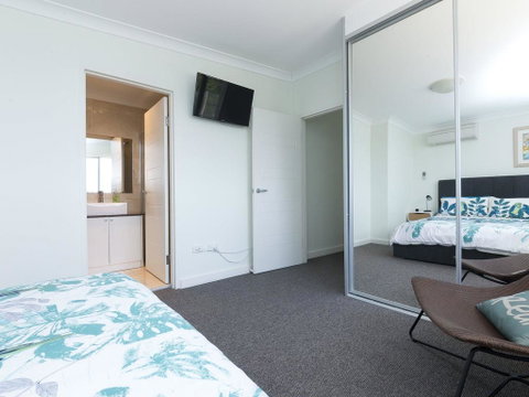 Regatta 19 - Accommodation Perth 2