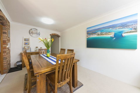 Renas Court Unit 8 - Accommodation Perth 2