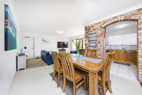 Renas Court Unit 8 - Accommodation Perth 1