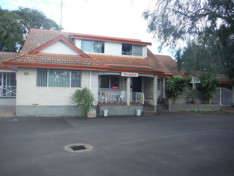 Restawile Motel - Perth Resorts 1