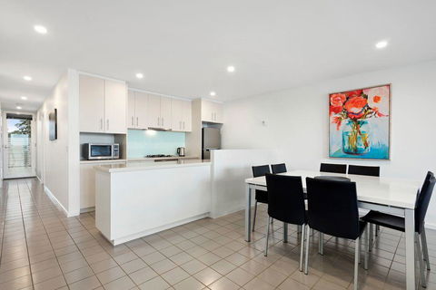 Rip N View - Accommodation Perth 2