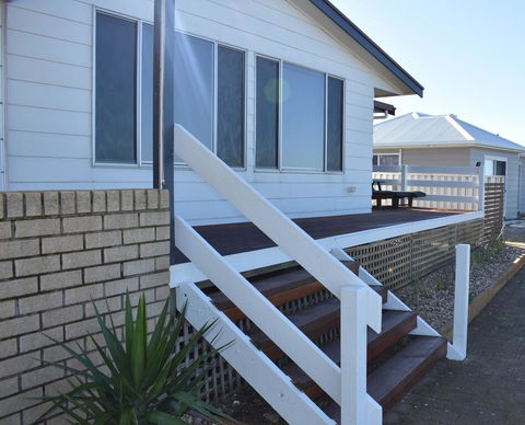 Rising Tide Beach House - Perth Resorts 1