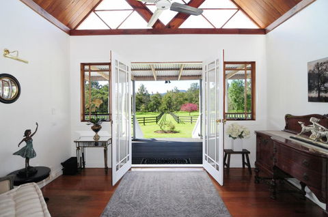 Rivermist - Luxury 6 Bedrooms & 6 Bathrooms! - Perth Resorts 1