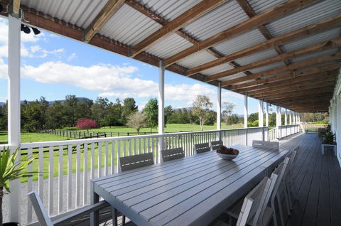 Rivermist - Luxury 6 Bedrooms & 6 Bathrooms! - Perth Resorts 2