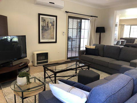 Riverwalk Retreat - Accommodation Perth 1