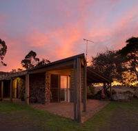 Rockbank Retreat - Perth Resorts