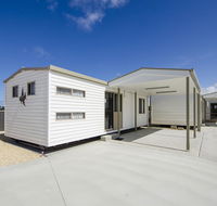 Rocks Retreat Cabin - Seal - Accommodation Perth