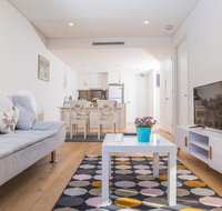 Rosebery APT for Travelling Couple Green Square - Accommodation Perth
