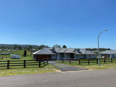 Rosehill Vines - Accommodation Perth 2