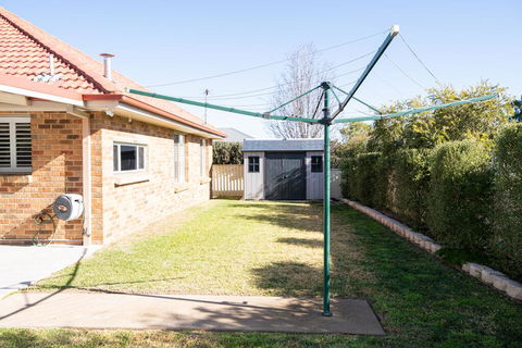 Roselawn Entertainer Large & Luxurious, Sleeps 12 - Perth Resorts 2