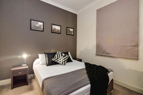 Royal Hotel Motel Gympie - Accommodation Perth 2