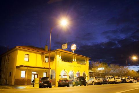 Royal Mail Hotel Jerilderie - Accommodation Perth 1