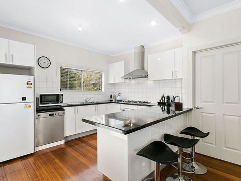 Rye Beach Holiday Home - Perth Resorts 3