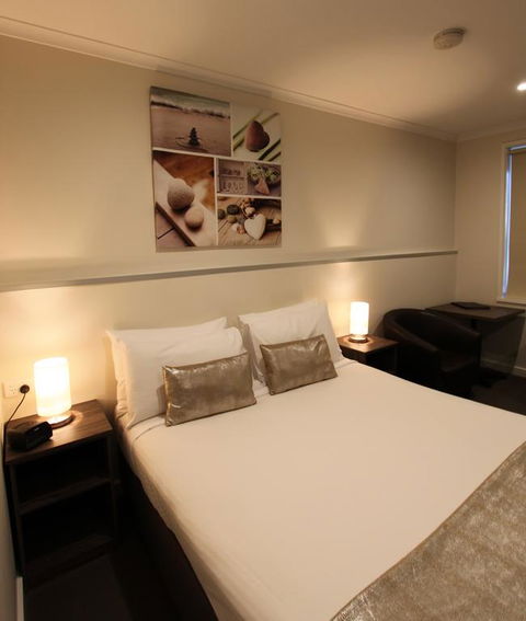 Ryley Motor Inn - Accommodation Perth 3