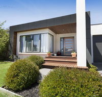 SAFETY BEACH ENTERTAINER - Accommodation Perth