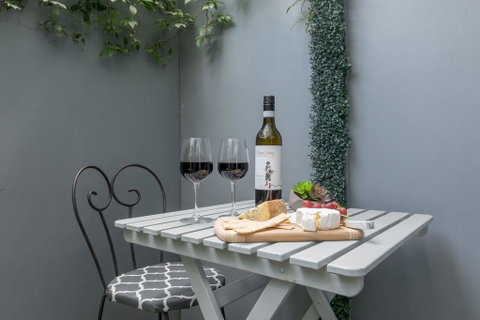 Sailaway Beach House - Accommodation Perth 2