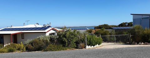 Samphire: Coorong Accommodation - Accommodation Perth 3