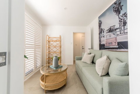 Sandcastle, 26a Winsor Street - Accommodation Perth 3