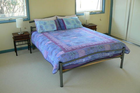 Sandy Point Beach Escape 1 Bedroom Apartment - Accommodation Perth 2