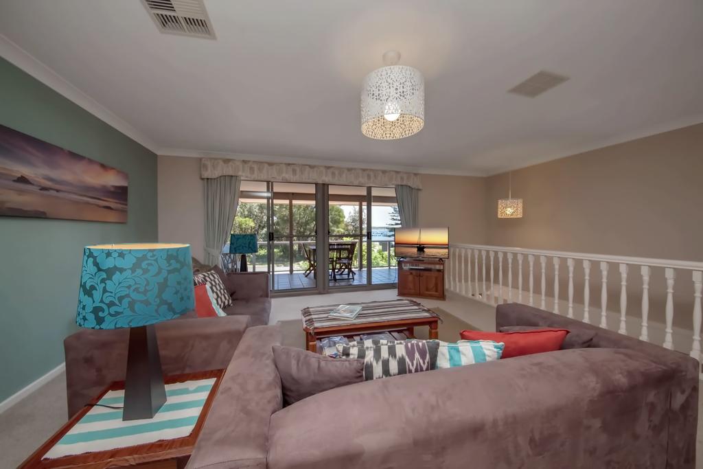 Corlette NSW Accommodation Perth