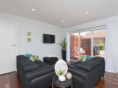 Sandy Point Road, 98, Eden By The Bay - Accommodation Perth 1