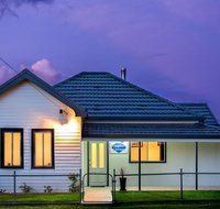 Sapphire Cottage - Perth Resorts