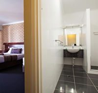 Sarina Motor Inn - Perth Resorts