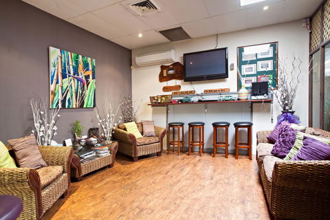 Sarina Motor Inn - Perth Resorts 1