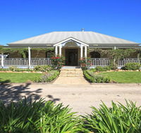 Sarnia - period home in garden oasis with pool - Accommodation Perth