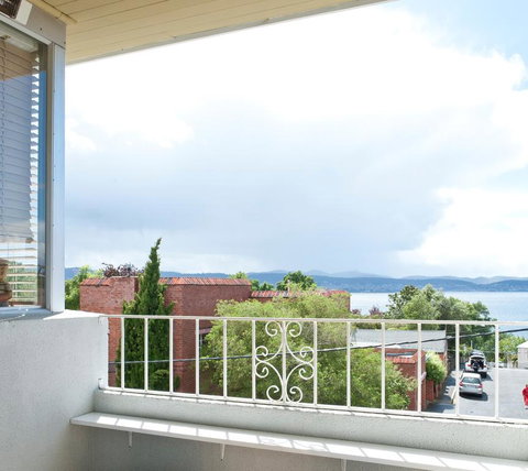 Scarlett's By Salamanca - Accommodation Perth 0