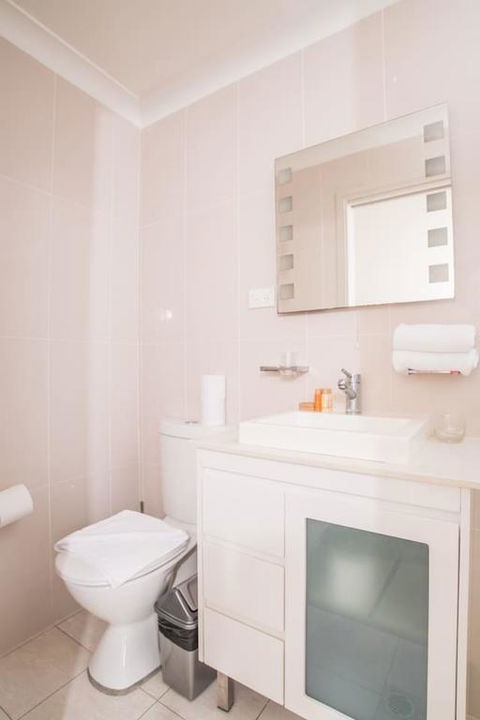 Scenic Illawong Riverside Getaway 1bed1bath Unit - Perth Resorts 3